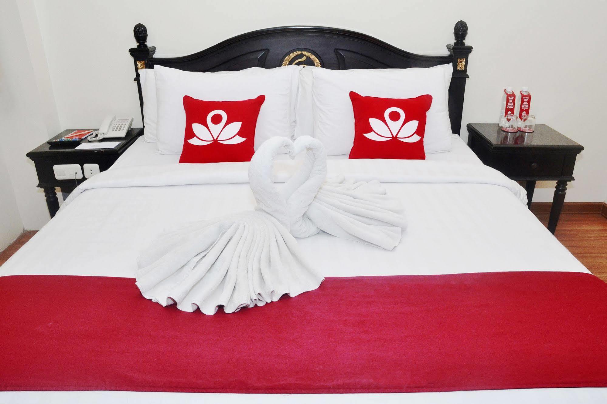 Zen Rooms Sultan Iskandar Muda Surabaya Dış mekan fotoğraf