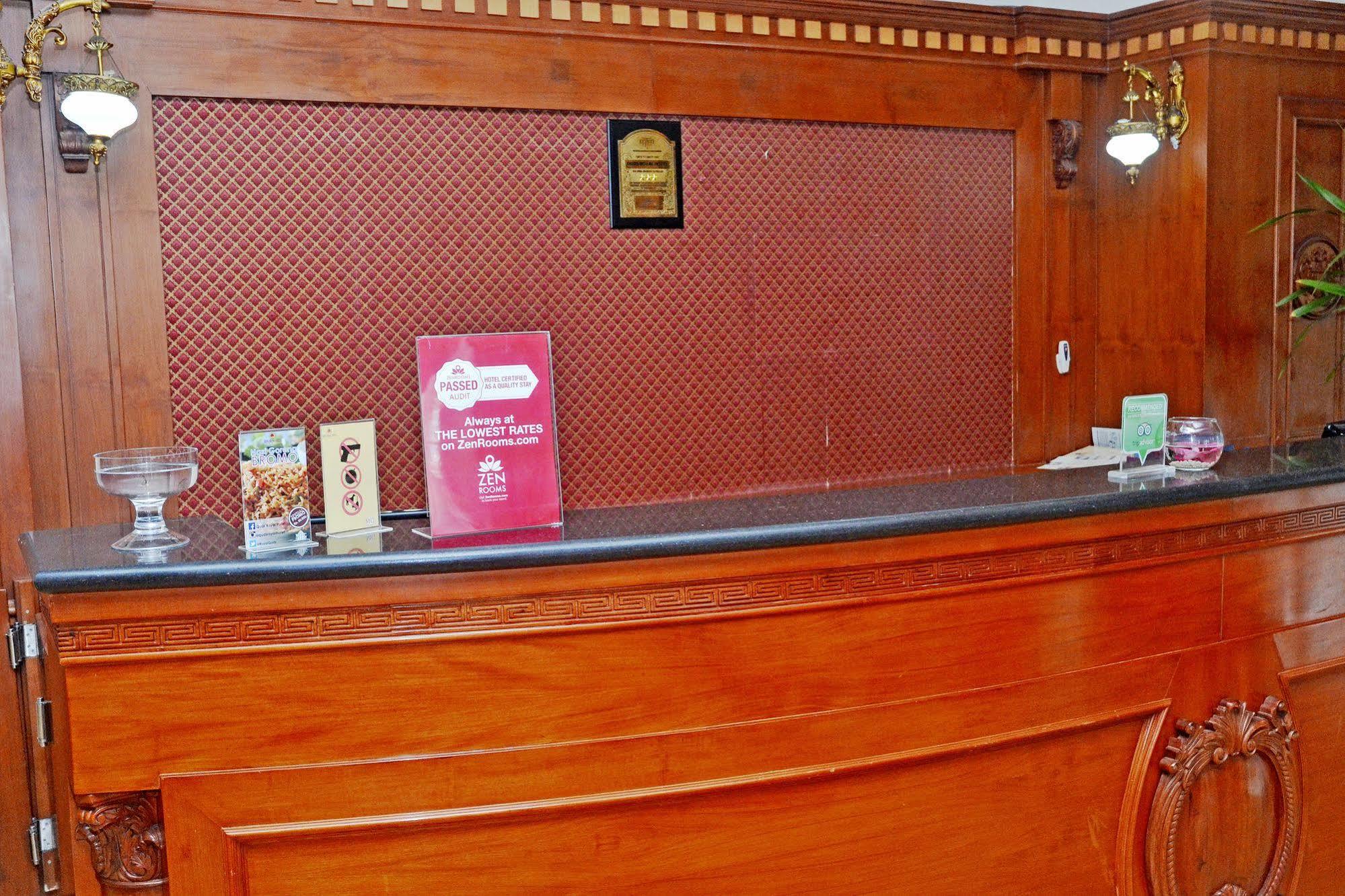 Zen Rooms Sultan Iskandar Muda Surabaya Dış mekan fotoğraf