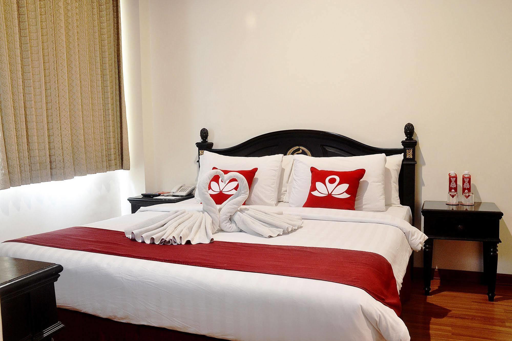 Zen Rooms Sultan Iskandar Muda Surabaya Dış mekan fotoğraf