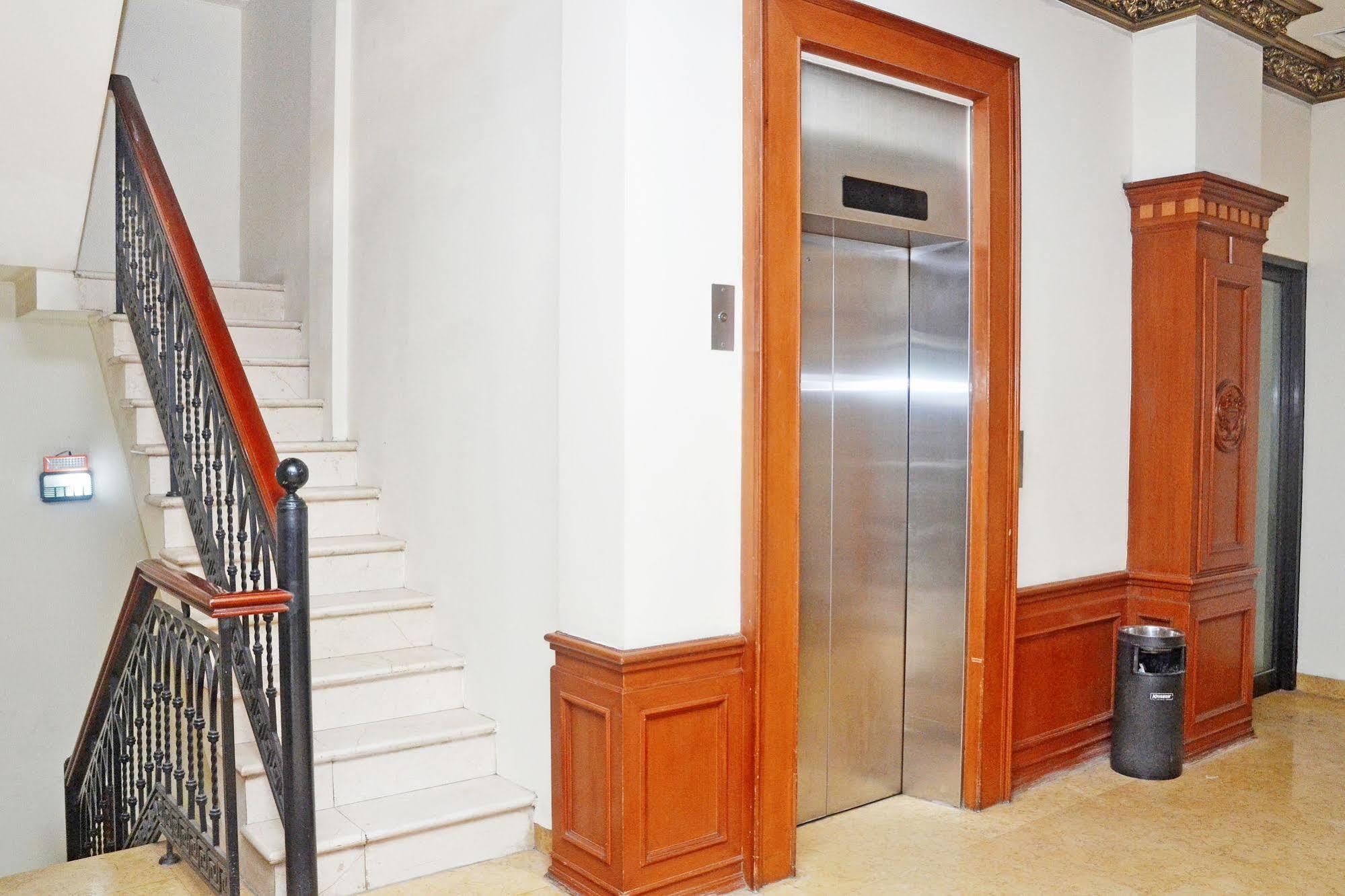 Zen Rooms Sultan Iskandar Muda Surabaya Dış mekan fotoğraf
