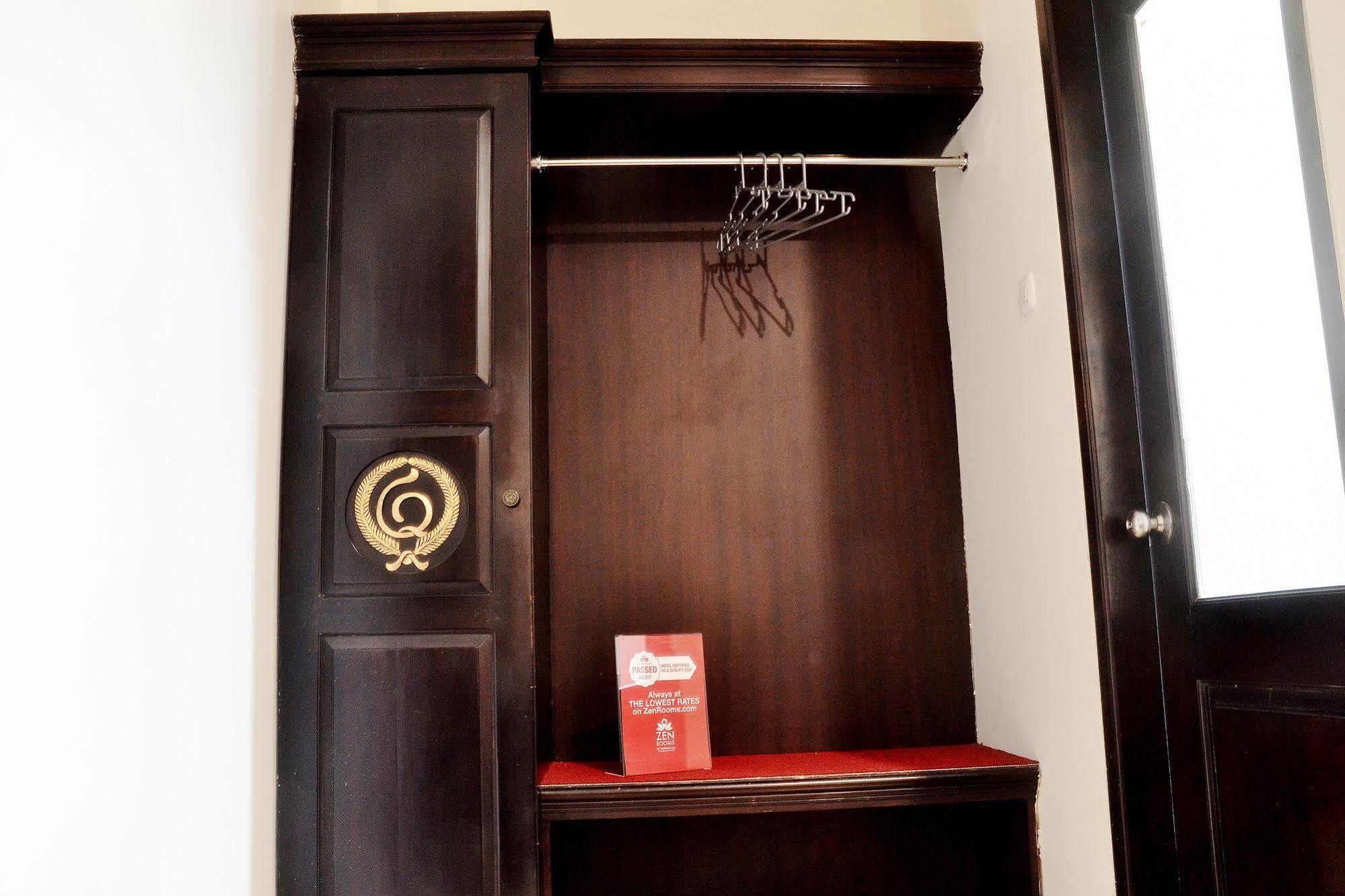 Zen Rooms Sultan Iskandar Muda Surabaya Dış mekan fotoğraf